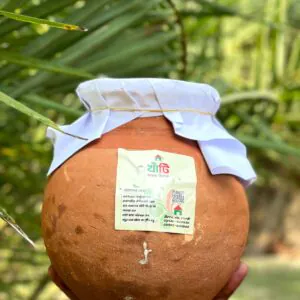 মাটির হাড়িতে দানাদার খেজুরের গুড় ৩ কেজি